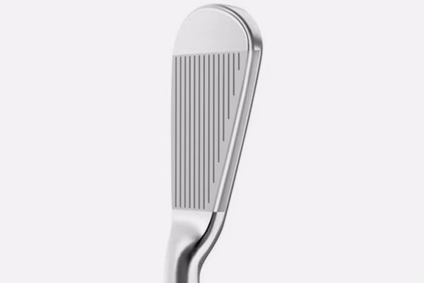 2025 P∙790 Irons