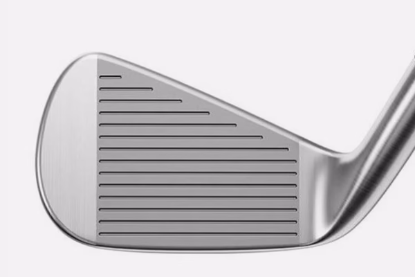 2025 P∙790 Irons