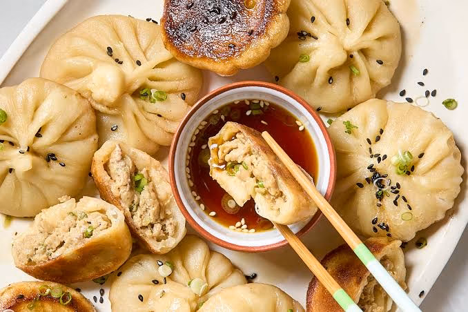 겉바속촉 셩지엔바오. 출처: The Kitchn